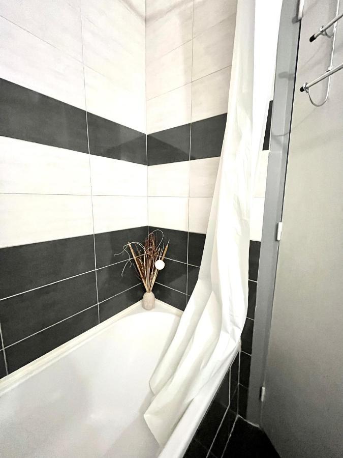 Antibes Home 2P 50M2 With Ac & Free Parking & 2 Balconies Kültér fotó